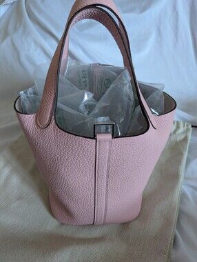Authentic Hermes Picotin 18